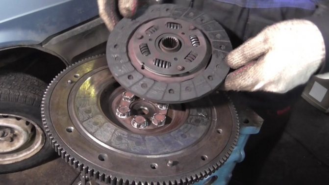 Как поставить диск сцепления правильно – важные нюансы