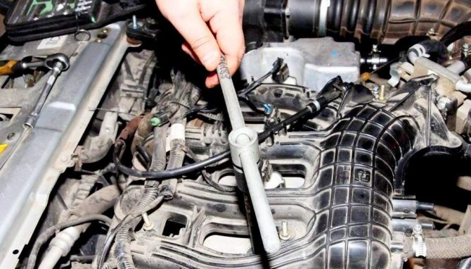 Свечной ключ